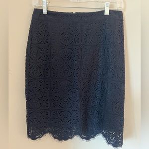 Scalloped, lace skirt from LOFT